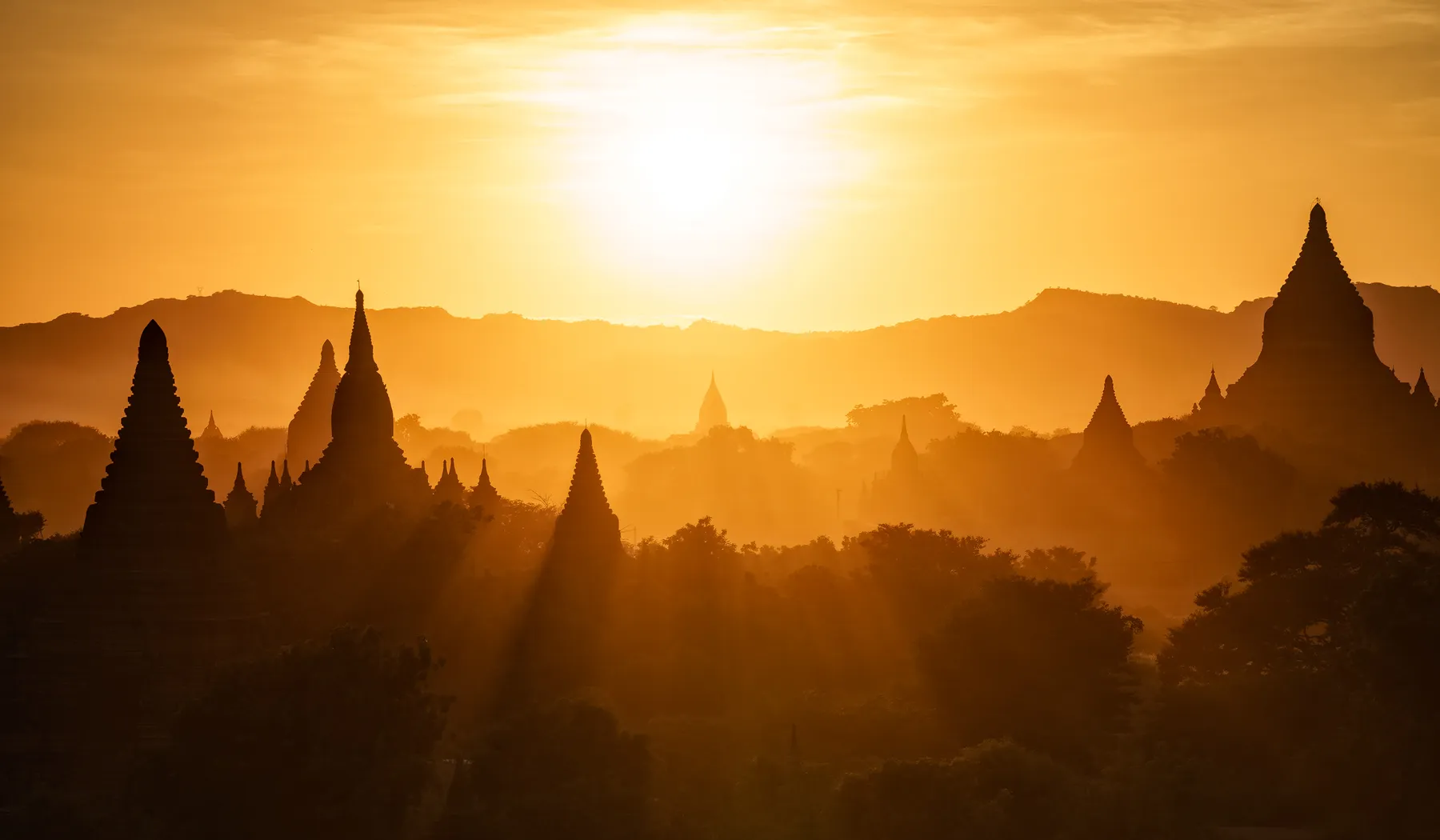 Explore the Beauty of Bagan in Magical Myanmar