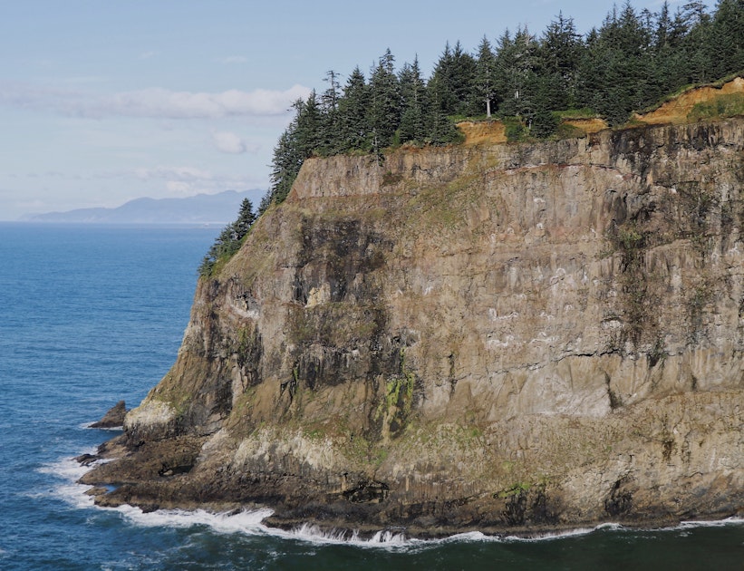 Take a Stroll to Tunnel Beach, Oregon, Oceanside Beach Parking