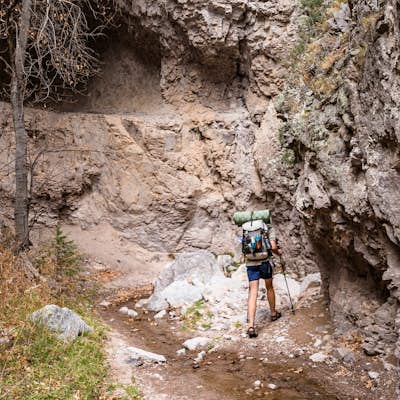 Hike to Jordan Hot Springs via Little Bear Canyon Trail