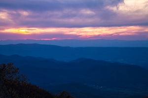 A Sunset You Won't Forget: Hawksbill Summit in Shenandoah National Park