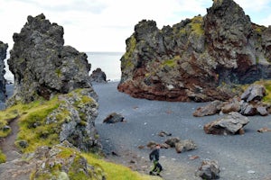 Explore Djúpalónssandur Beach