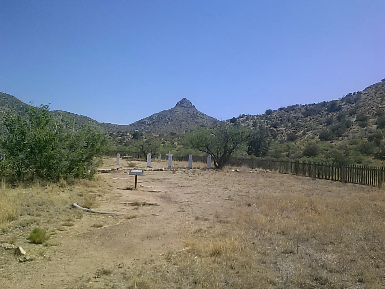 Hike to the Ruins of Fort Bowie