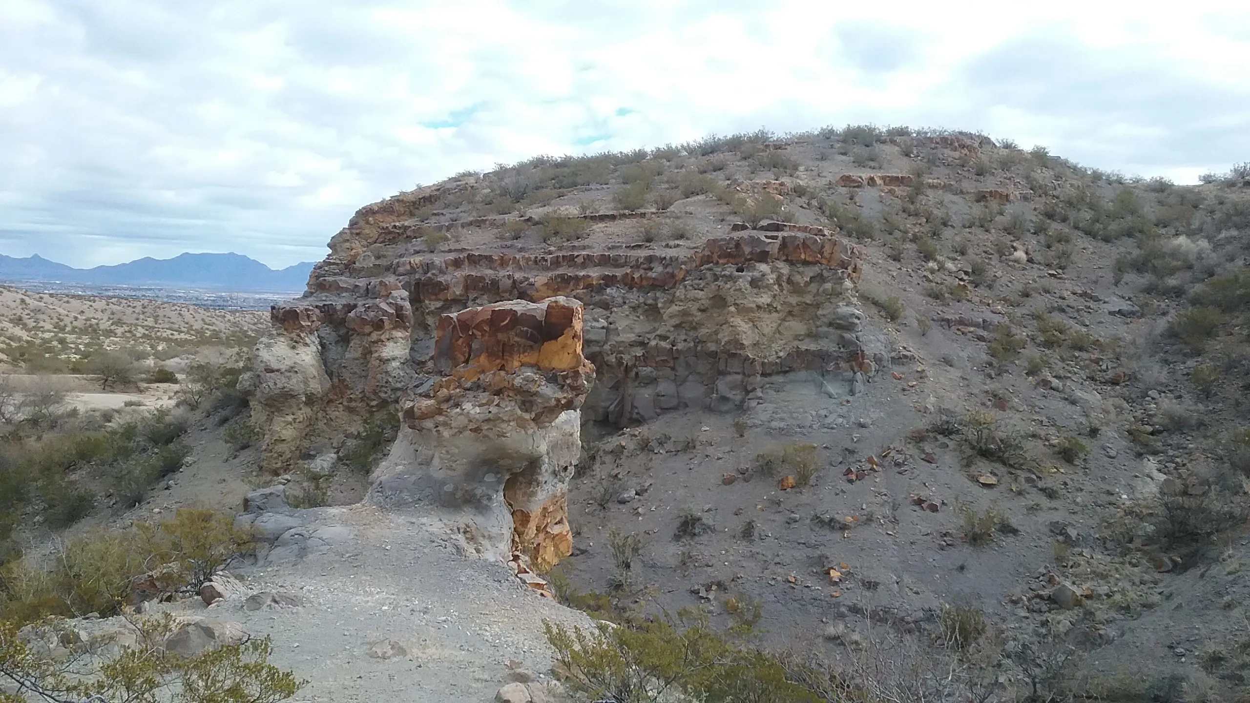 Explore Box Canyon