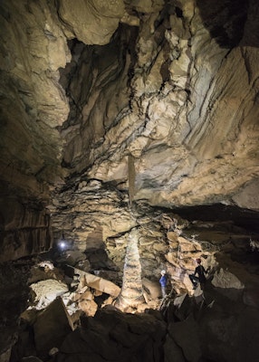 Explore Tumbling Rock Cave, Tumbling Rock Meeting Point