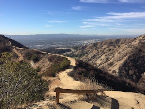 Hike the Vital Link Trail in Wildwood Canyon Park