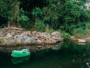 Hike to "Boys Pool" in Los Tres Brazos