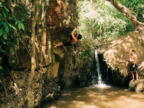 Hike up the Mother Tree Tributary to Deep Water Soloing