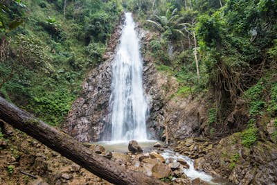 Hike to Khun Korn Waterfall