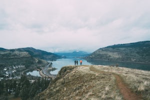 Hike Mosier Plateau Trail