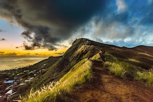 7 Photos to Convince You That Hiking to Oahu's Lanikai Pillboxes for Sunrise Is Totally Worth It