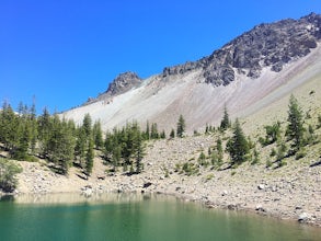 Hike the Chaos Crags Trail 