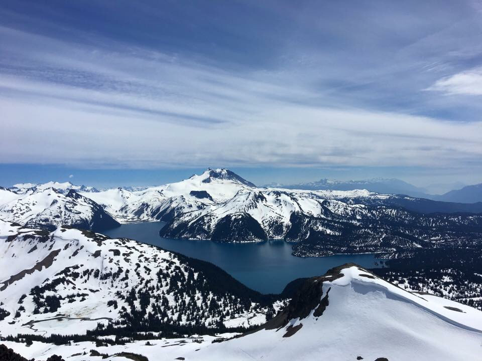 Summit Black Tusk in Garabaldi Provincial Park