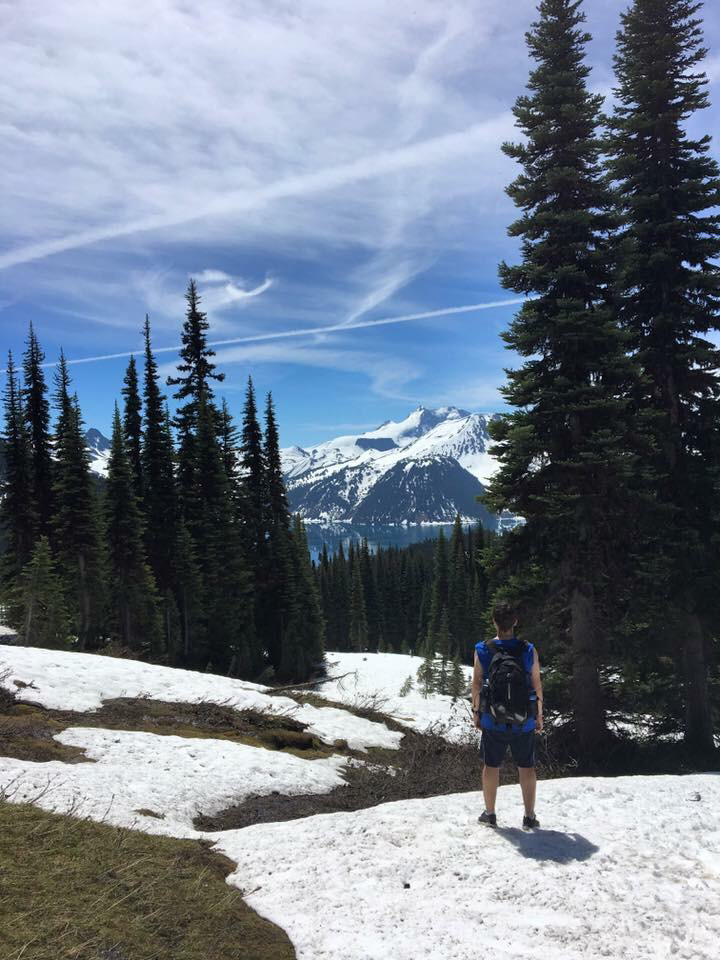 Summit Black Tusk in Garabaldi Provincial Park