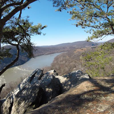 Hike the AT to Weverton Cliffs