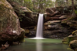 Explore Flat Lick Falls