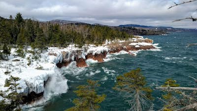 Hike to Shovel Point at Tettagouche State Park 