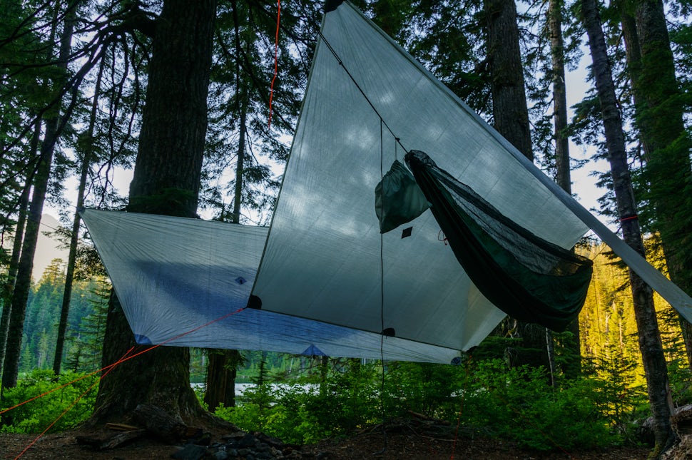 Best hammock outlet tarp for backpacking