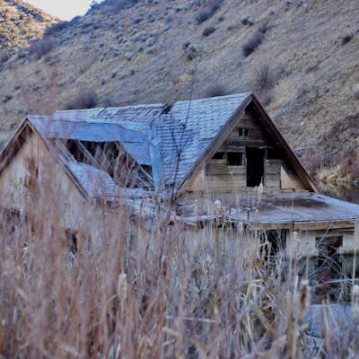 Visit the Flooded Thistle Ghost Town