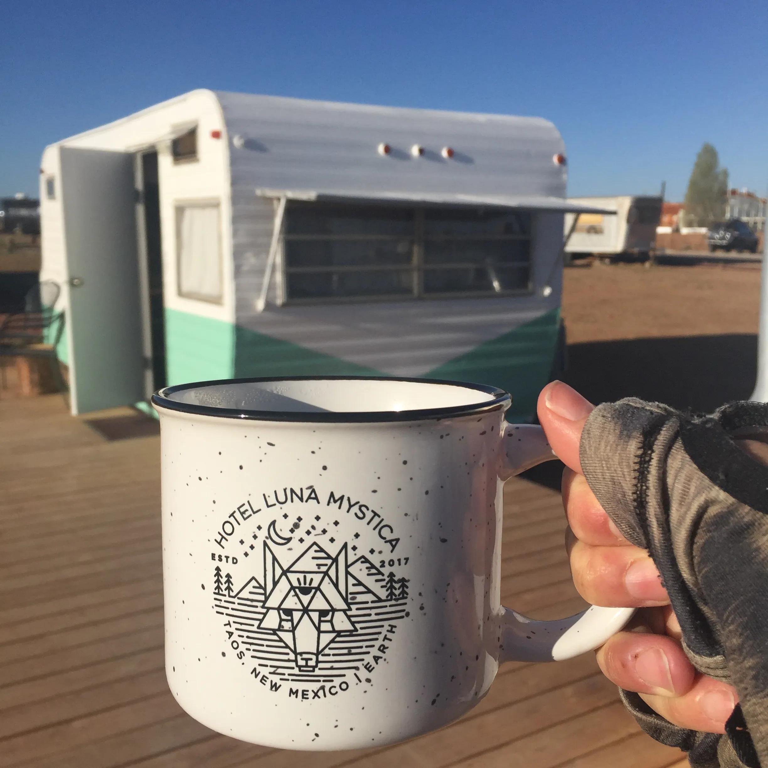 Hotel Luna Mystica & Starlight Campground