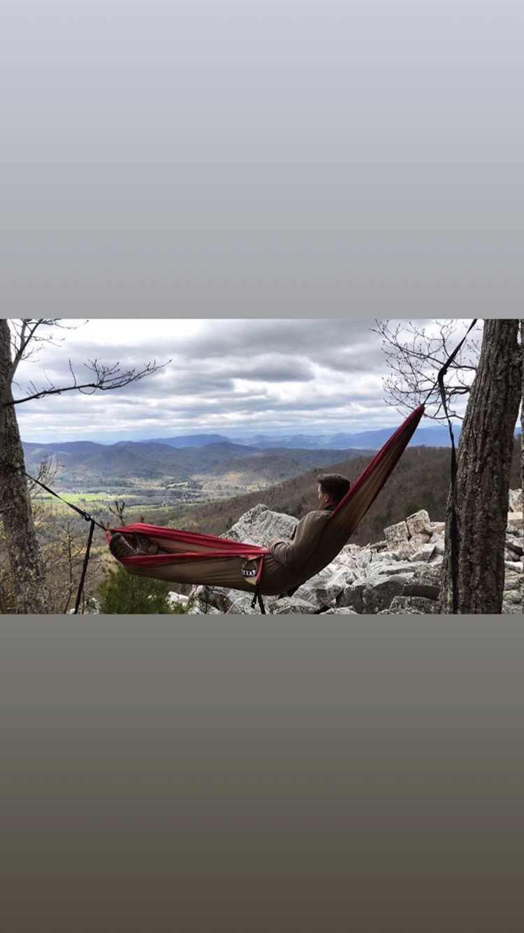 Hike Devil's Marbleyard 