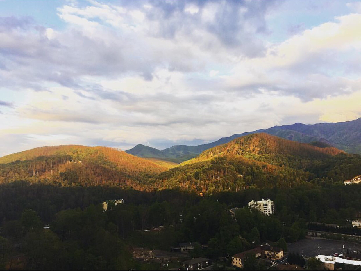 Photograph the Smokies from Morton Overlook
