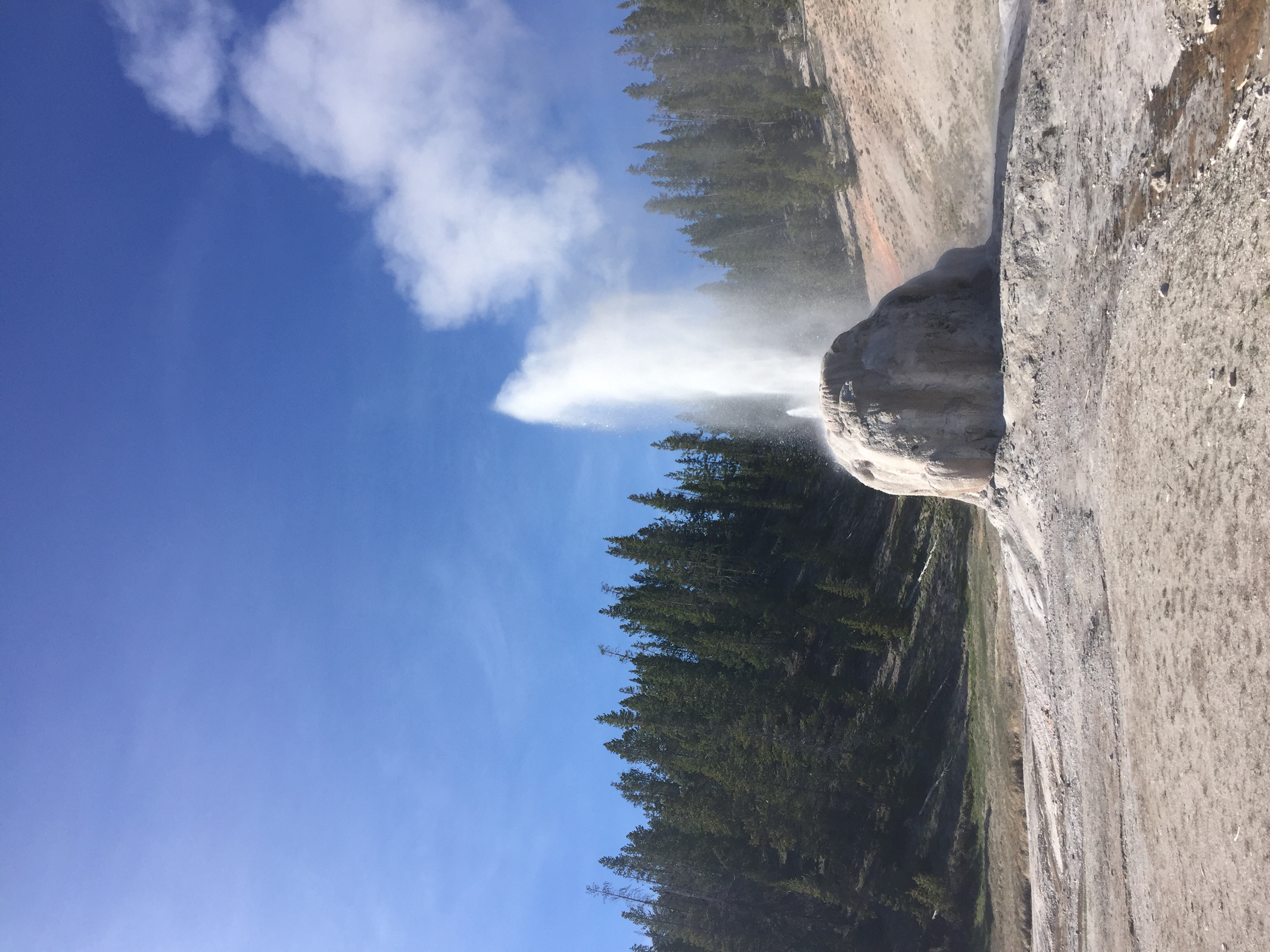 Hike to Lone Star Geyser