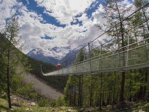 Hike to the Charles Kuonen Suspension Bridge