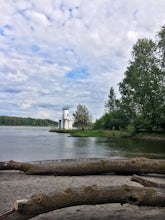 Hike to Warrior Rock Lighthouse