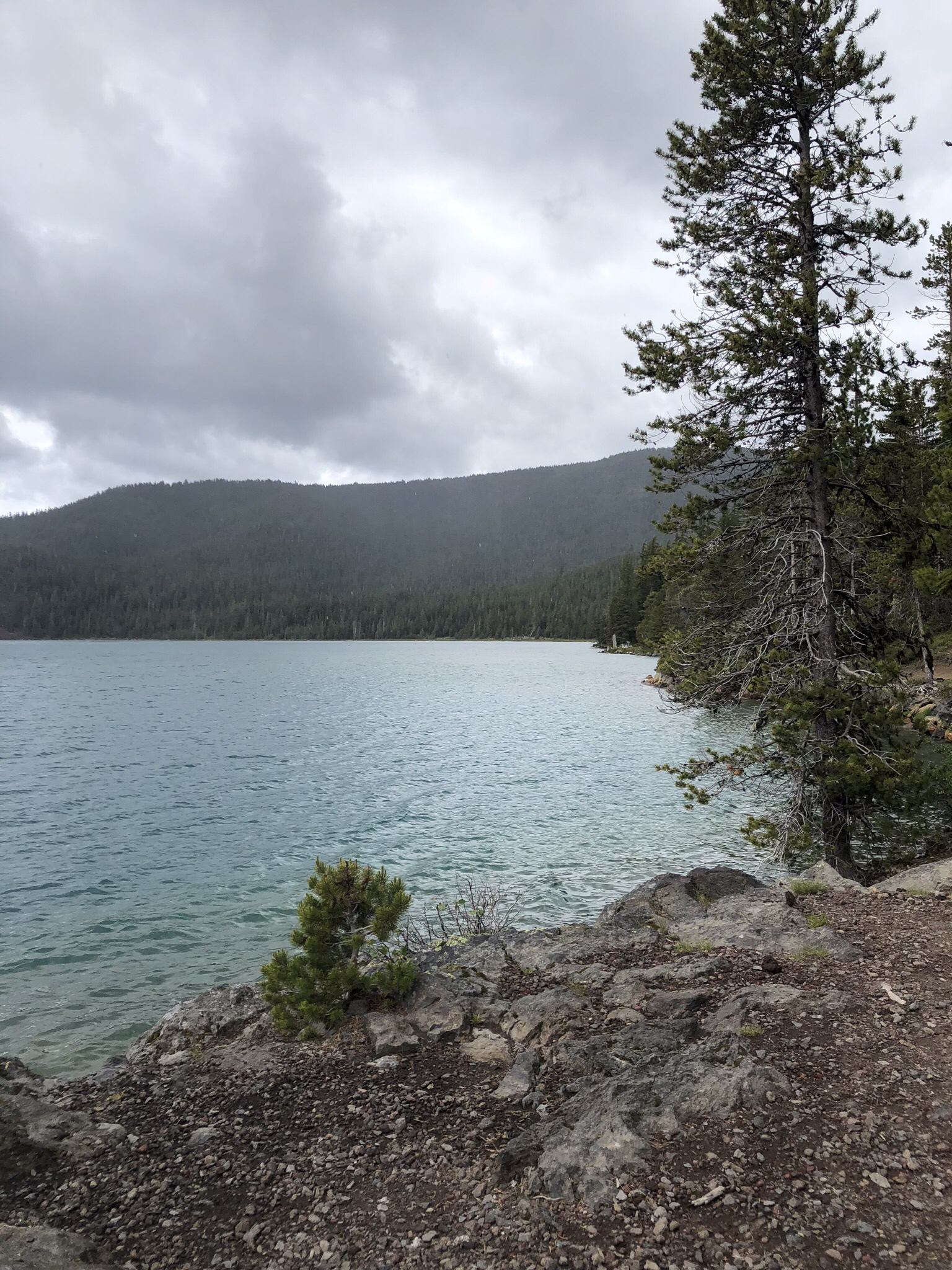Hike to Paulina Lake Hot Springs