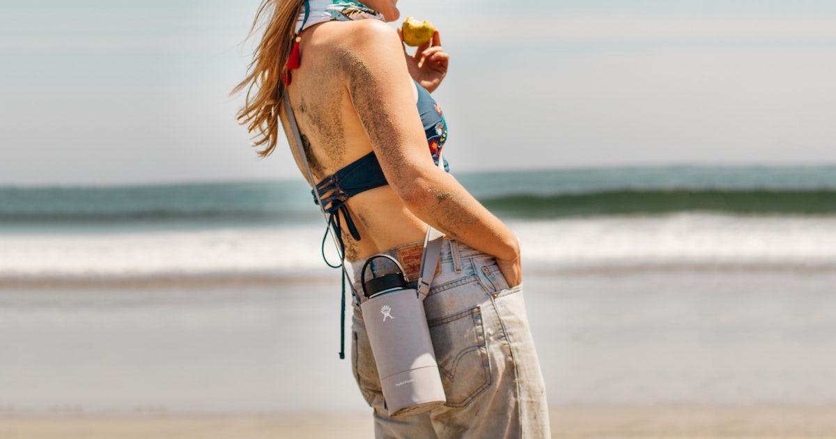Outbound Reviewed: HydroFlask's Bottle + Sling Combo Is the Perfect Mini  Adventure Companion