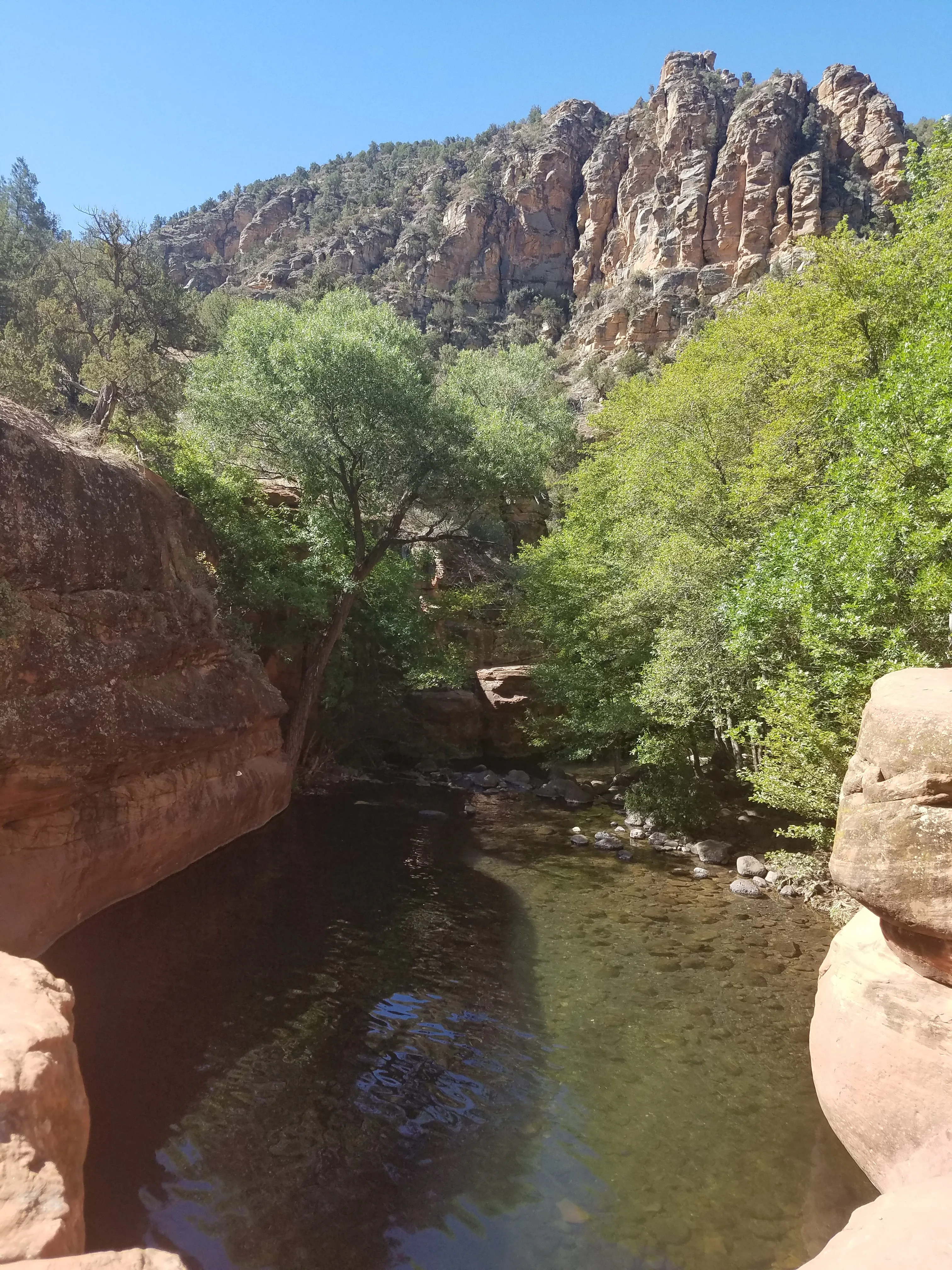 Hike to the Crack at Wet Beaver Creek