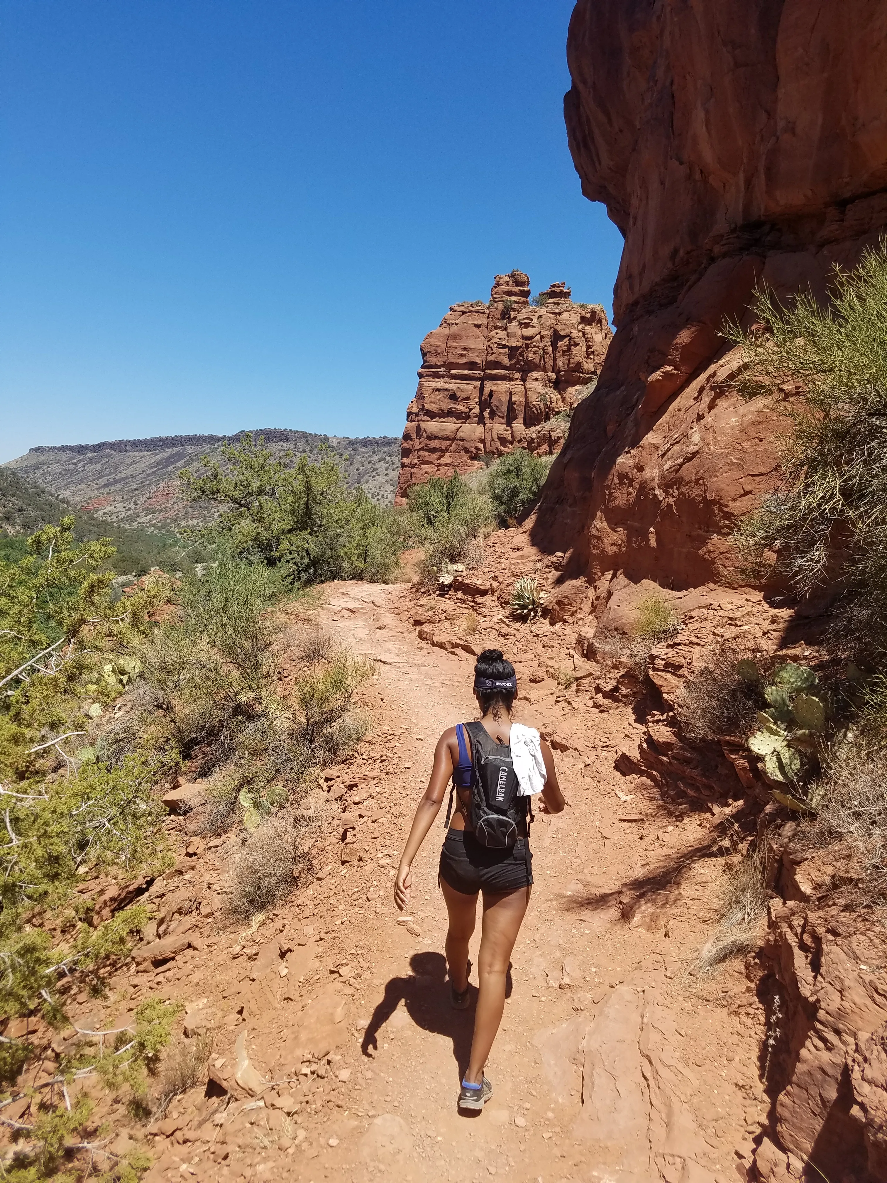 Hike to the Crack at Wet Beaver Creek