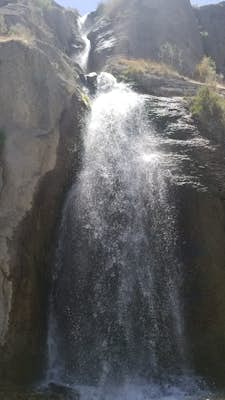 Hike the Snake River Canyon to Pillar Falls