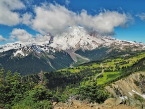 Hike Dege Peak in Mount Rainier National Park