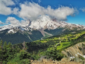 Hike Dege Peak in Mount Rainier National Park
