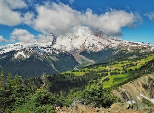 Hike Dege Peak in Mount Rainier National Park