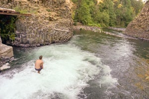 Hike and Swim at Punchbowl Falls