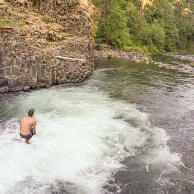 Hike and Swim at Punchbowl Falls