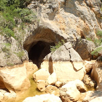 Hike through the Gorge of Lamalou