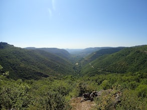 Hike around the Cirque de Labeil