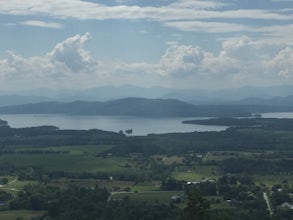 Hike to Mount Philo