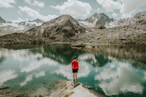 Hike to the Mutterberger See Lake in Stubai