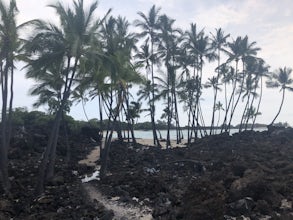 Hike to Makalawena Beach