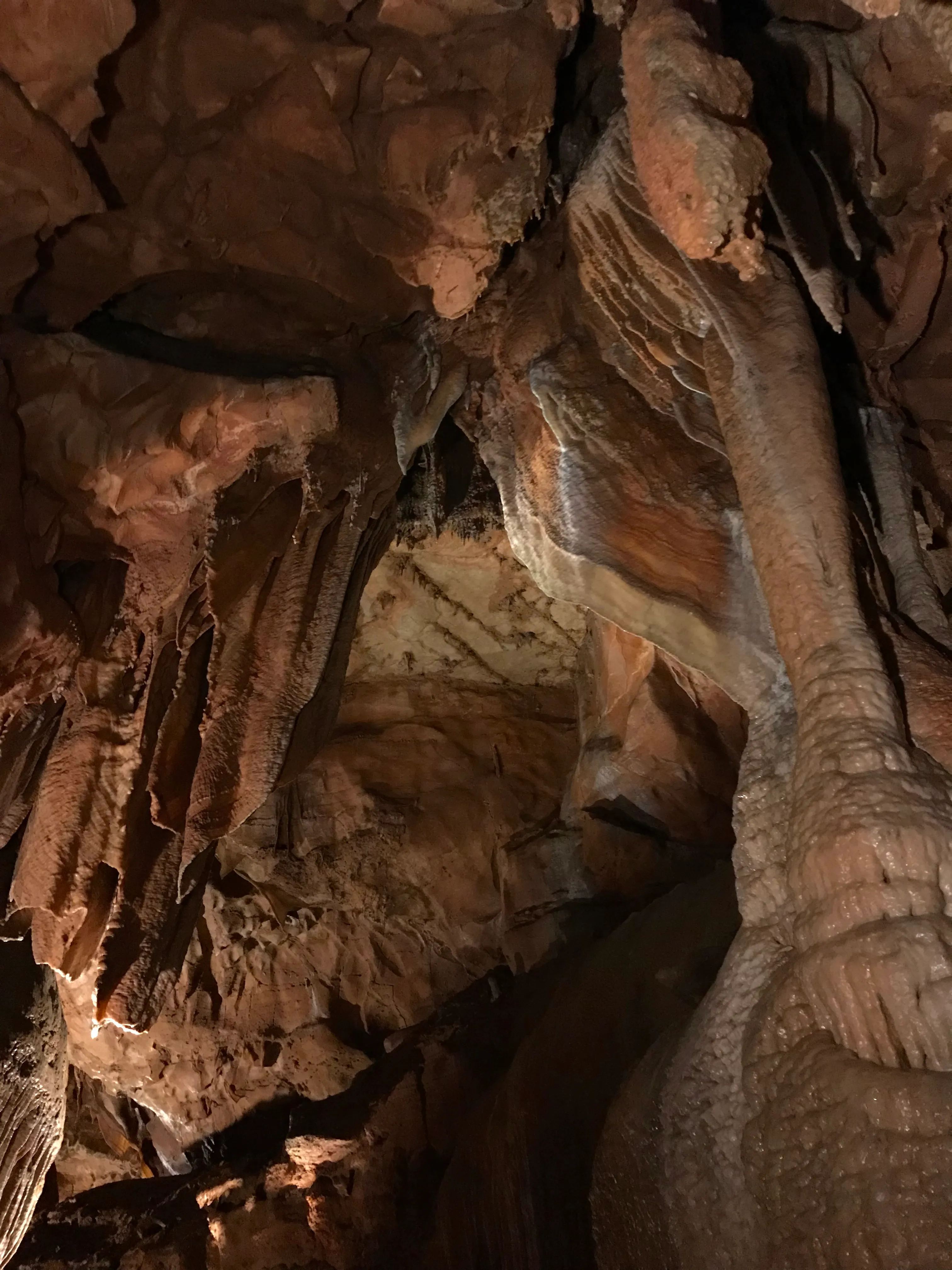 Tour the Diamond Caverns