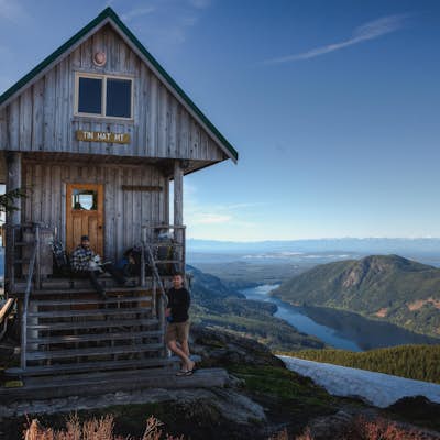 Backpack the Sunshine Coast Trail: Elk Lake to Tin Hat Hut