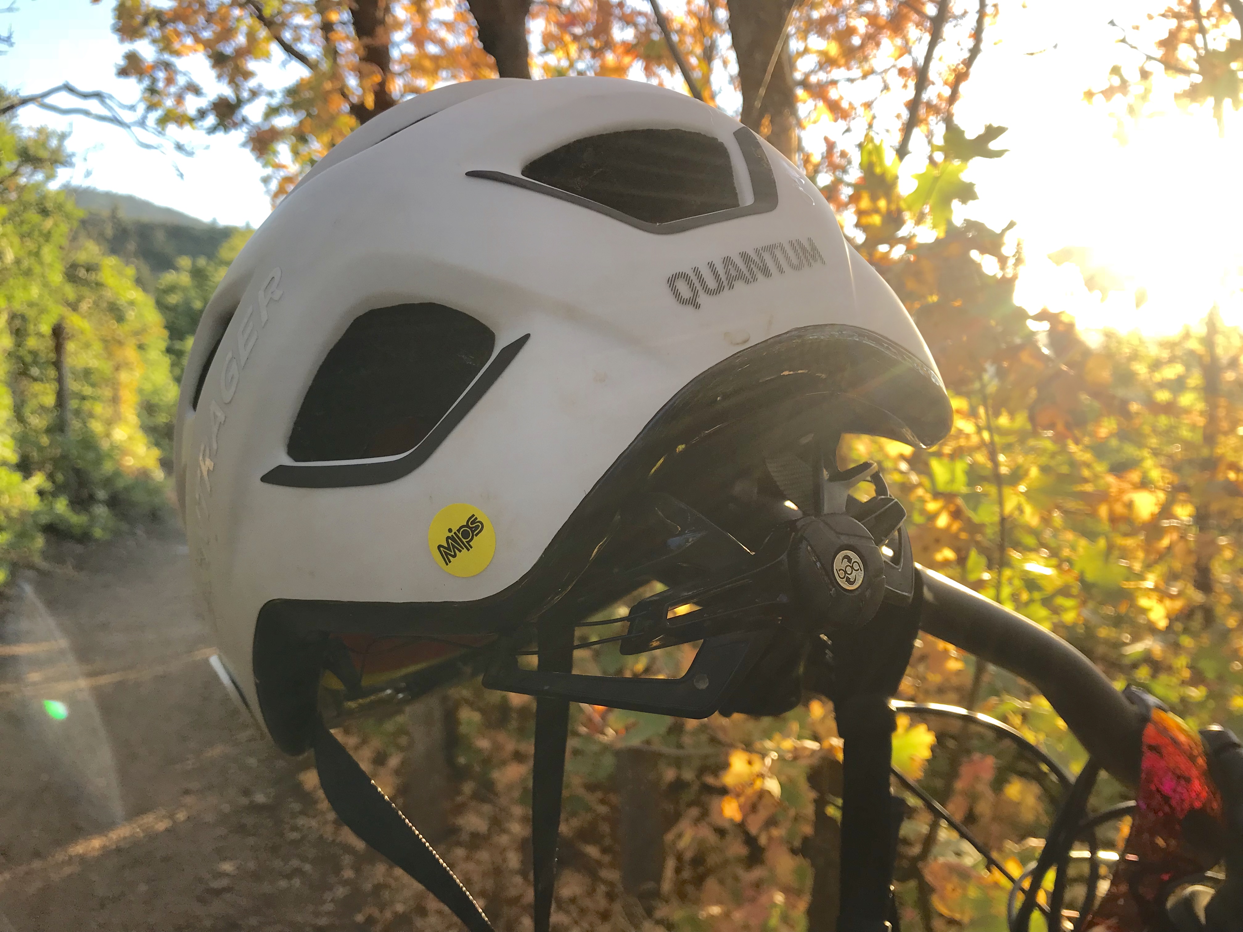 bontrager quantum mips helmet