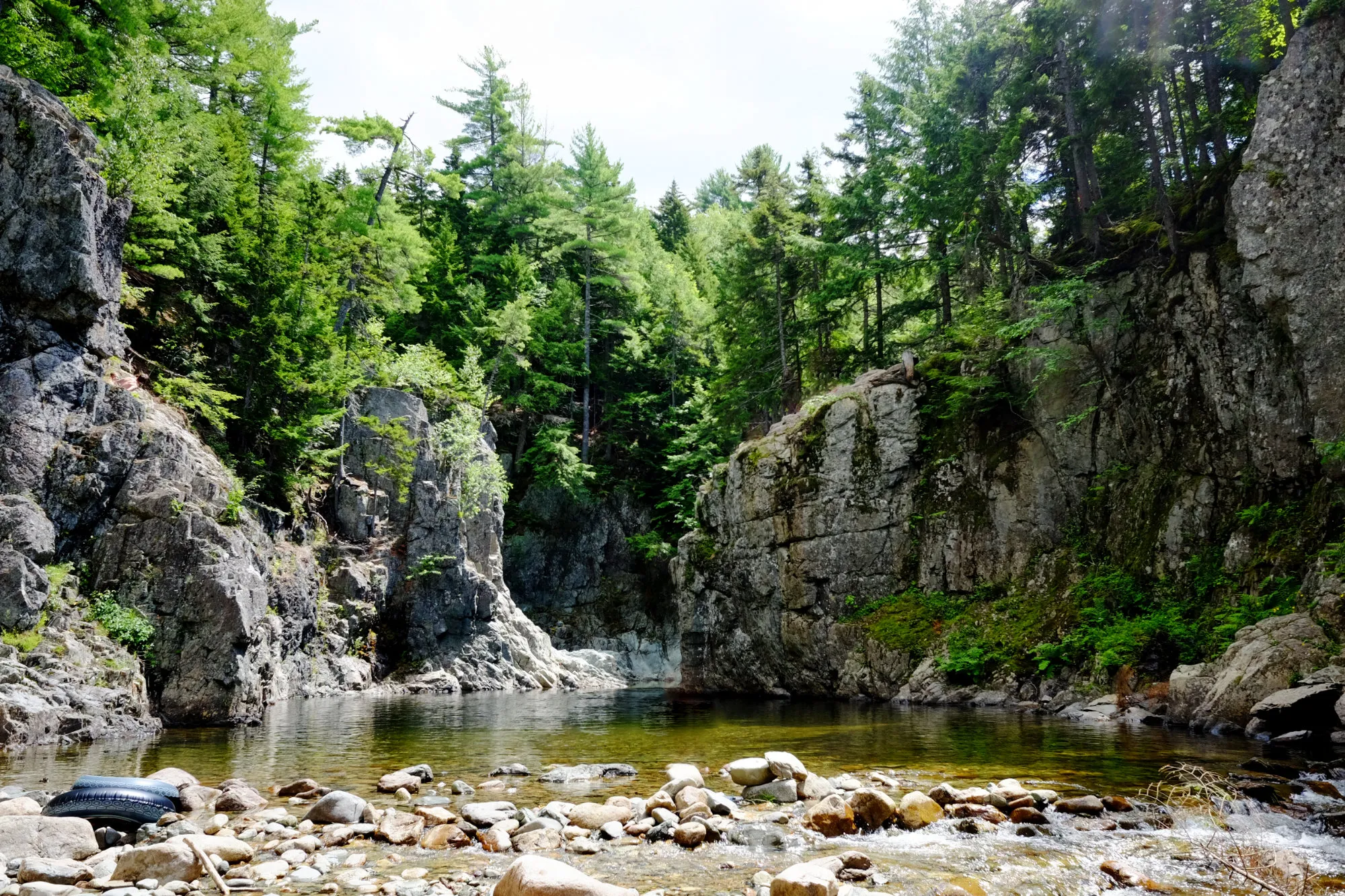Water-Hike to Gordon Falls