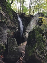 Hike Nelson Kennedy Ledges