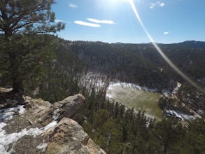 Hike to the Stratobowl Rim