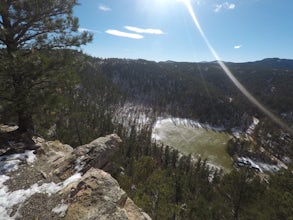 Hike to the Stratobowl Rim